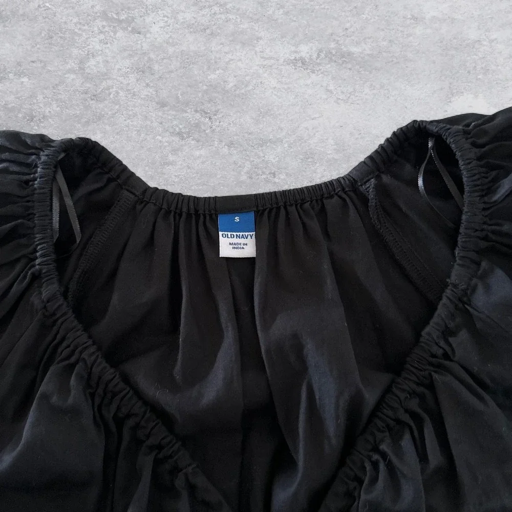 Old Navy Womens Black Cotton Poplin Smocked Peplum Puff Sleeve V-Neck Blouse S